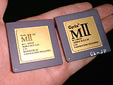 新M IIと旧M II(表)