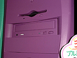同色のCD-ROMドライブをつけた状態