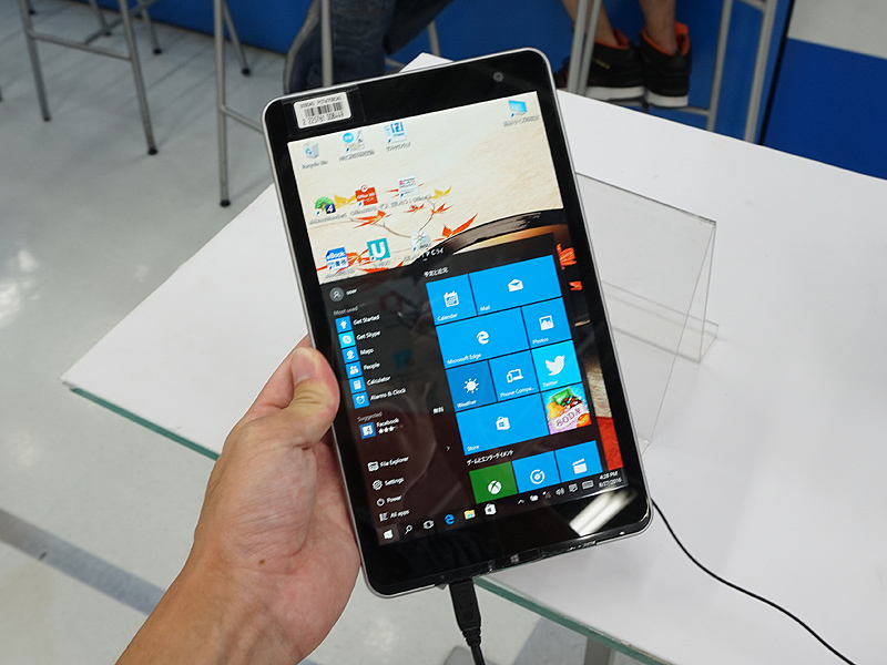 NECの8型Windows 10タブレット「LAVIE Tab W」が税抜き9,980円に