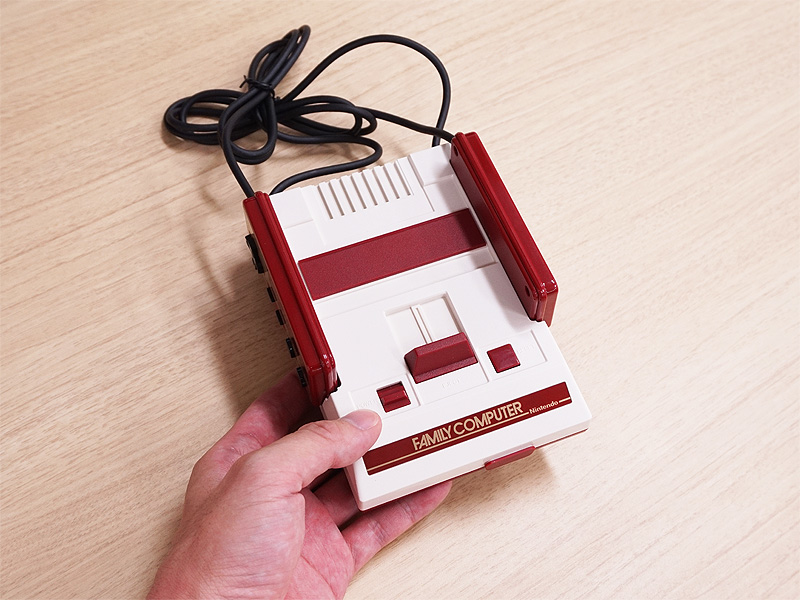 mminifamicom1c.jpg