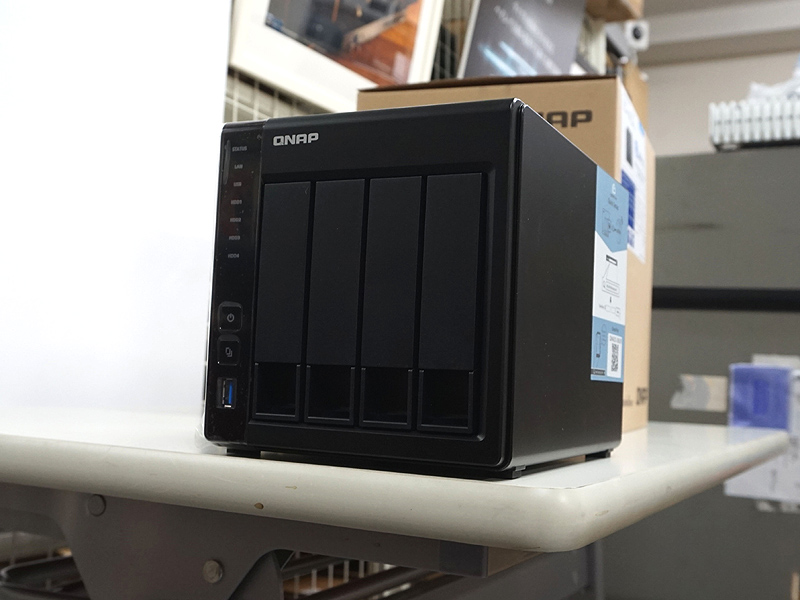 10 Gigabit Ethernet対応で実売54,800円、QNAP製NASキット「TS-431X