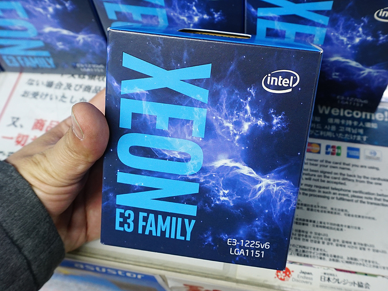 Intel KabyLake Xeon E3-1220V6 6枚