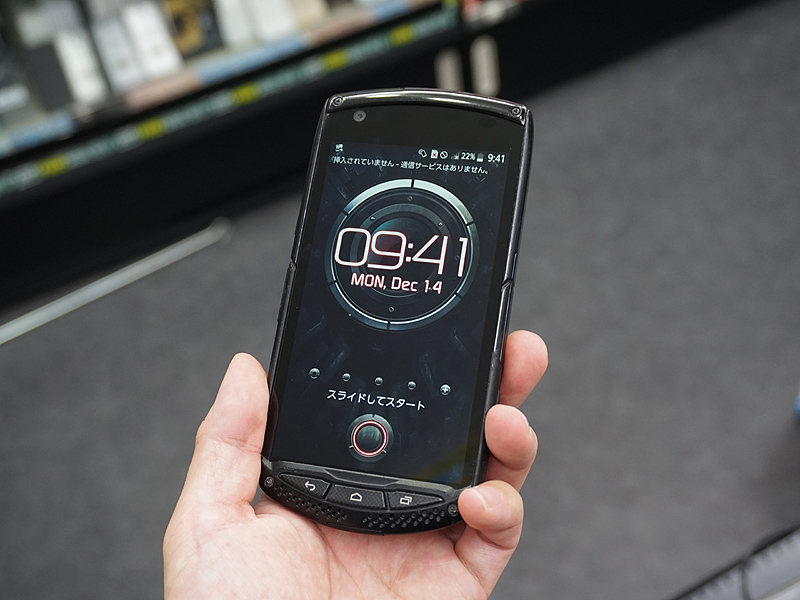 京セラのタフネススマホ「TORQUE G01」が大量入荷、Cランク品は税込