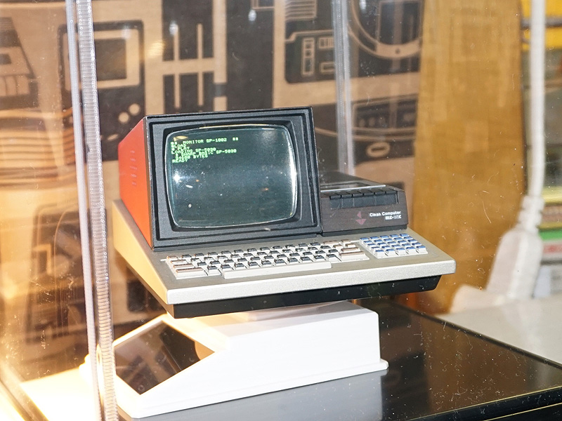 手の平サイズのMZ-80C「PasocomMini」のモックアップがBEEPで展示開始