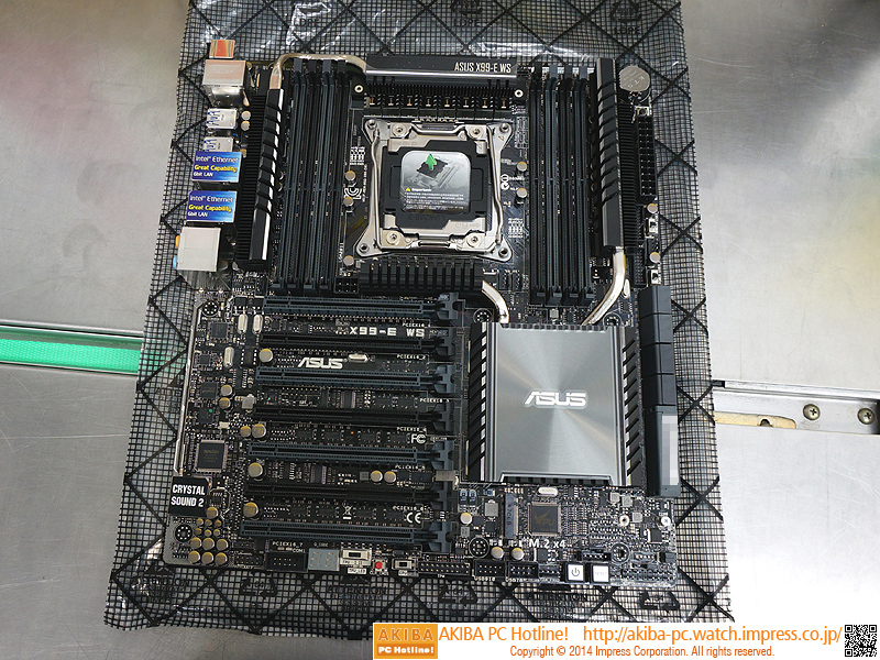 4Way-GPU対応で独自CPUソケット搭載のX99マザーがASUSから登場 - AKIBA