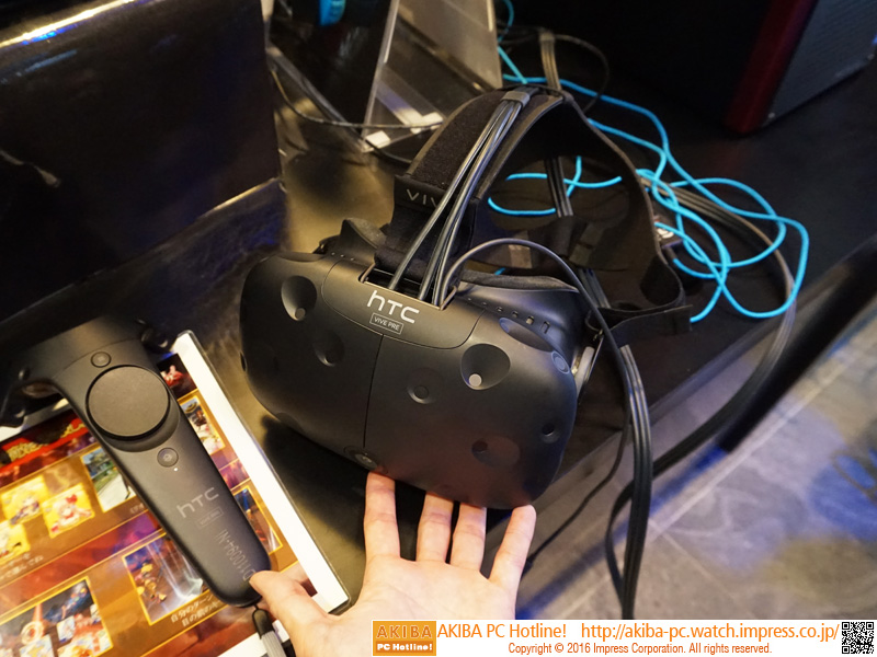 実際にスクエニゲームの世界に入ったような感覚！ VRヘッドセット「HTC
