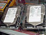右がUltra320 SCSIモデル
