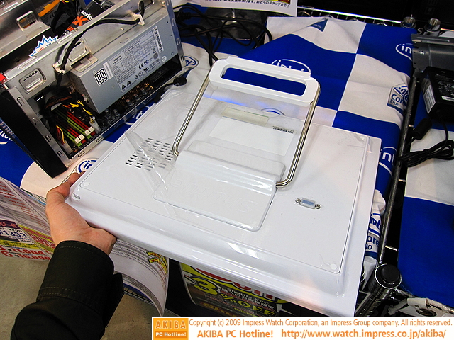 拡大画像 タッチパネル付きの液晶一体自作キットが発売 Akiba Pc Hotline