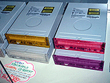 スケルトン&メタリックCD-ROMドライブ（CDTx-8400C）