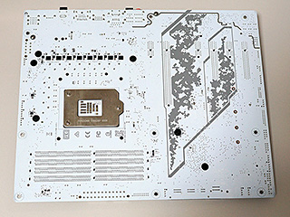 中身も真っ白なpcが欲しい 白 にこだわってゲーミングpcを組んでみた Akiba Pc Hotline