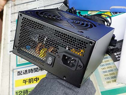 直付けフラットケーブル採用の80plus Bronze電源が近日発売 Akiba Pc Hotline