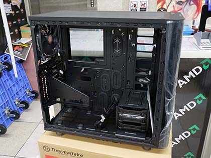 両面ガラスパネルやガルウィング風など Thermaltakeの安価な 魅せるpcケース が登場 Akiba Pc Hotline