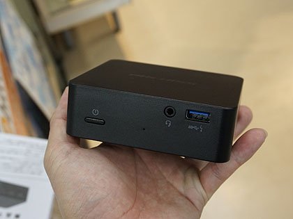 ディスプレイの裏面に設置できるusb Type C多機能ドックが発売 Vesaマウント対応 Akiba Pc Hotline