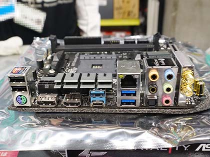 Asrockのゲーム向けmini Itxマザー Fatal1ty X470 Gaming Itx Ac が発売 Akiba Pc Hotline