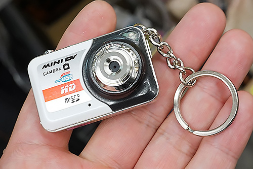 見た目はフィギュア キーホルダーサイズの超小型ビデオカメラが登場 Akiba Pc Hotline