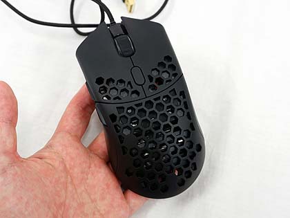 重さ67g 穴だらけの軽量マウス Finalmouse Ultralight Pro が入荷 Akiba Pc Hotline