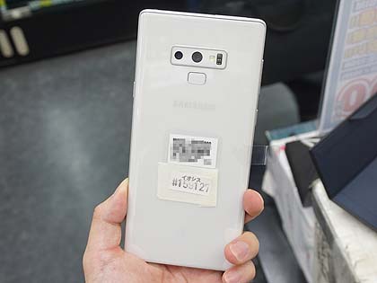 真っ白な Galaxy Note9 が店頭入荷 日本未発売の Alpine White Akiba Pc Hotline