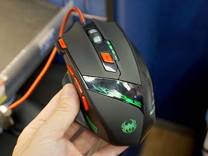 1 799円のゲーム向けマウスが上海問屋から Fireボタン や重量調整機能を装備 Akiba Pc Hotline