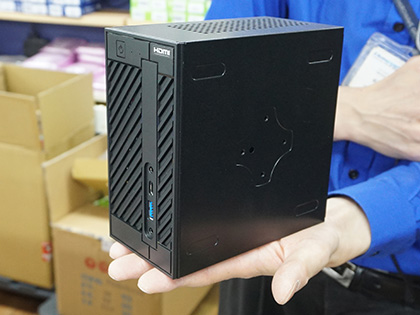 予約殺到のryzen向け小型pc自作キット Deskmini A300 がついに発売 Akiba Pc Hotline