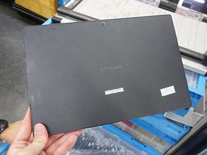 有機el採用の10 5型タブレット Arrows Tab F 04h が税込17 800円 Cランク品 取材中に見つけた なもの Akiba Pc Hotline