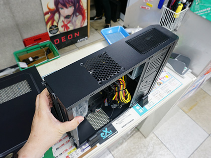 実売6 980円のスリムタワー型microatxケースが恵安から 300w電源搭載 Akiba Pc Hotline