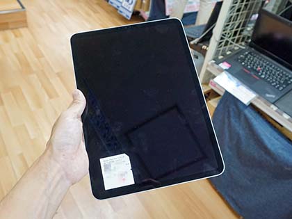 11インチのipad Proが税込74 800円 じゃんぱらで中古品セール Akiba Pc Hotline