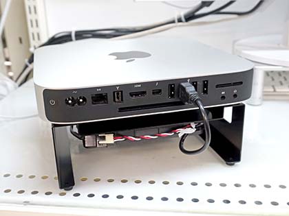 Mac Miniを強制冷却 120mmファン付きクーリングスタンドが入荷