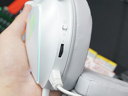 asus rog delta white edition