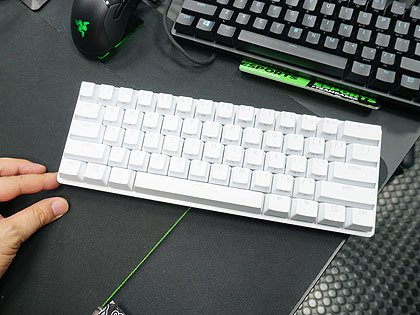 Razer初の60 キーボード Huntsman Mini が発売 カラーは2色 Akiba Pc Hotline