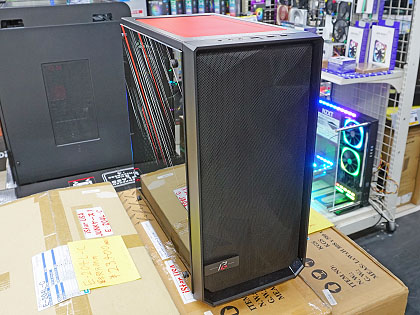 Asrock Phantom Gamingとコラボしたpcケースがfractal Designから Akiba Pc Hotline