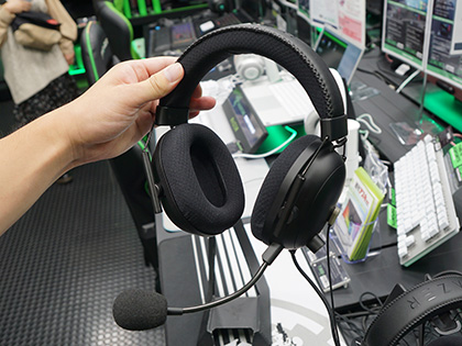 Razerのヘッドセット Blackshark V2 に有線 無線両対応モデル Akiba Pc Hotline