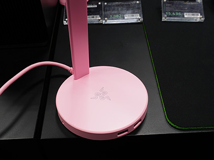 Dac内蔵のヘッドホンスタンド Razer Base Station V2 Chroma に新色 Akiba Pc Hotline