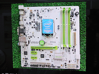Msiが 白いマザーボード を発売 イベントで告知 Akiba Pc Hotline