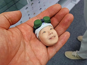 顔専用3dスキャナ で自分の顔をアクセサリ化 1 500円でも作れる 3d