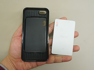 Iphoneをおサイフケータイ化するジャケットが発売 Nttドコモ Akiba Pc Hotline
