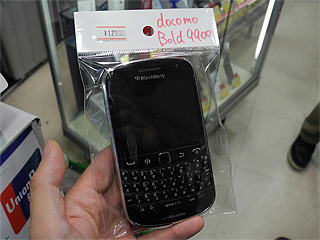 Blackberry Bold 9900が税込12 800円で特価販売 取材中に見つけた なもの Akiba Pc Hotline