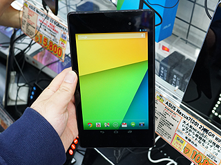 Nexus 7 13 のメーカー再生品が大量入荷 税込15 800円で販売中 取材中に見つけた なもの Akiba Pc Hotline