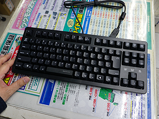 テンキーレスの小型ゲーミングキーボードが発売 ビットフェローズ製 Akiba Pc Hotline