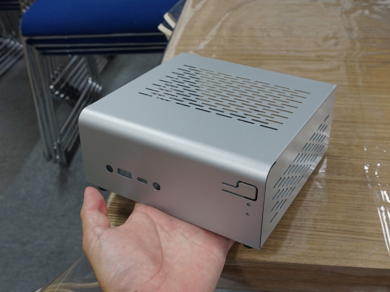 Mini-STX対応の小型ケース「SST-VT01」が発売、マザーは17日発売予定 - AKIBA PC Hotline!