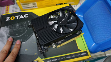 今週も「GeForce GTX 1050」が多数登場、補助電源不要なショート基板 