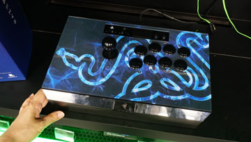 Razerの新型アケコン「Razer Panthera Evo」が発売、約1.3kgも軽量化