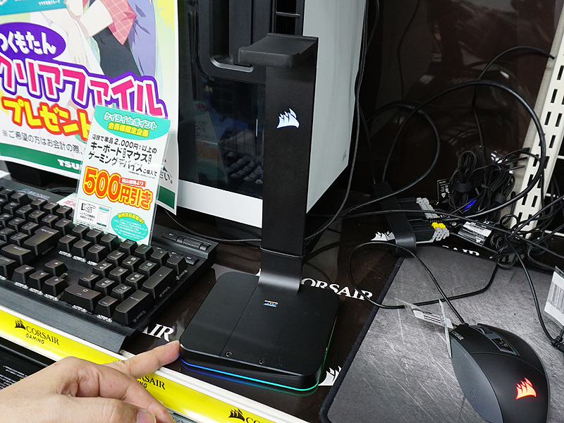 光るヘッドホンスタンド「ST100 RGB」が発売、Corsair製 - AKIBA PC Hotline!