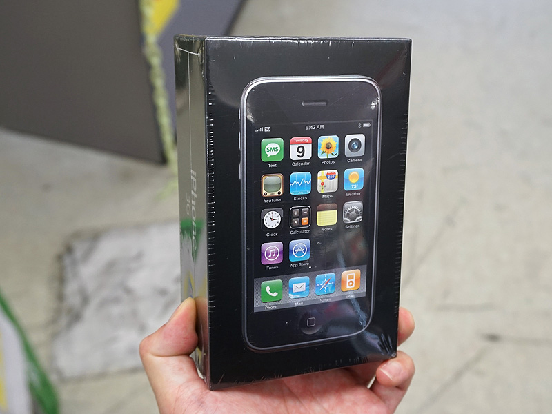 どこから出てきた？ iPhone 3Gの未開封品が店頭入荷、税込4,999円 （取材中に見つけた なもの） - AKIBA PC Hotline!