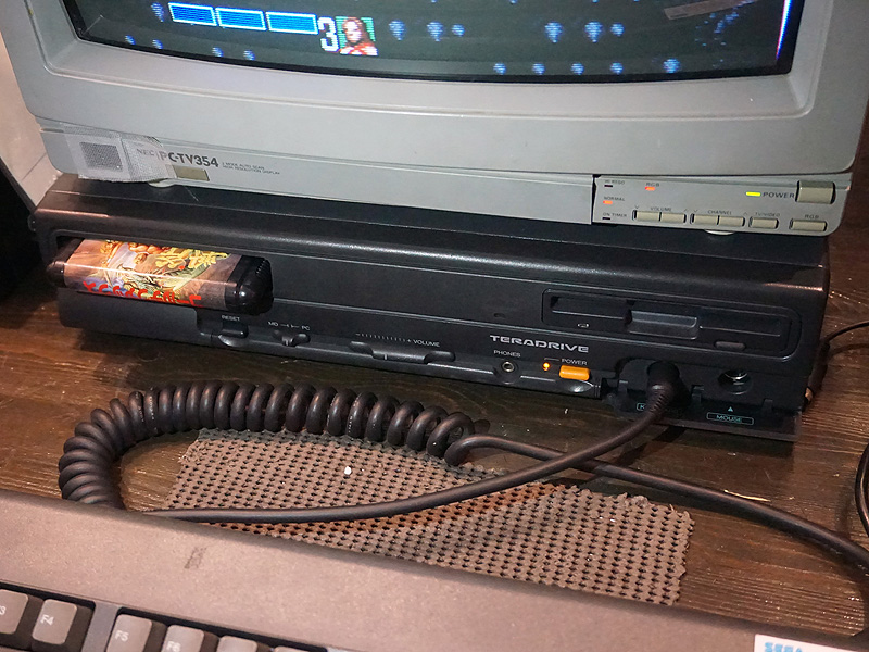 ロ*ン様 SEGA TERADRIVE（テラドライブ） MODEL-2+専用モニ Yahoo!オークション - SEGA TERADRIVE MODEL-2 テラドライブ モデル2