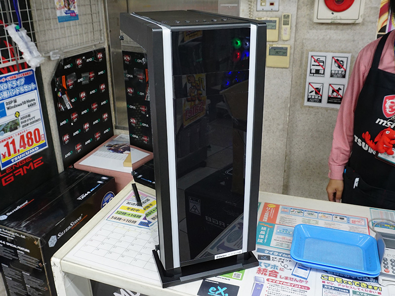 色鮮やかに発光するPCケース「SABERAY」がENERMAXから、前面パネルは交換可能 - AKIBA PC Hotline!