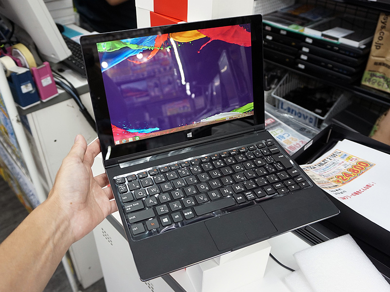 LTE対応の10.1型Windowsタブレット「YOGA Tablet 2」が税込