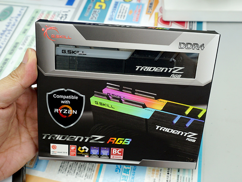 鮮やかに光るOCメモリ「Trident Z RGB」のRyzen対応版、DDR4-3200 8GB ...