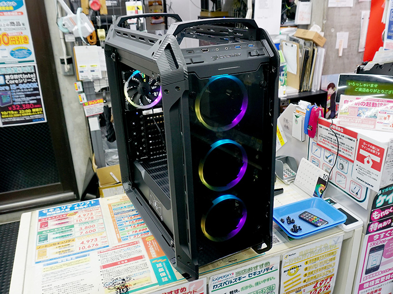 4面強化ガラス採用の大型ケース「PANZER EVO RGB」がCOUGARから