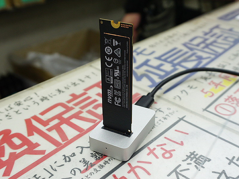 M.2 SSD専用の超小型クレードル「tXiKi/b」が近日発売、USB 3.1 M.2 SSD専用の超小型クレードル「tXiKi/b」が近日発売、USB 3.1