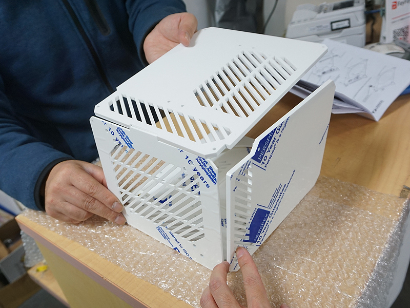 LAZER3D LZ7 ホワイト SFF PCケース Lazer3D An LZ7 with a Full Length GPU?